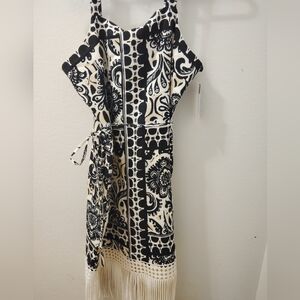 🦋Tahari Monochrome Patterned Dress